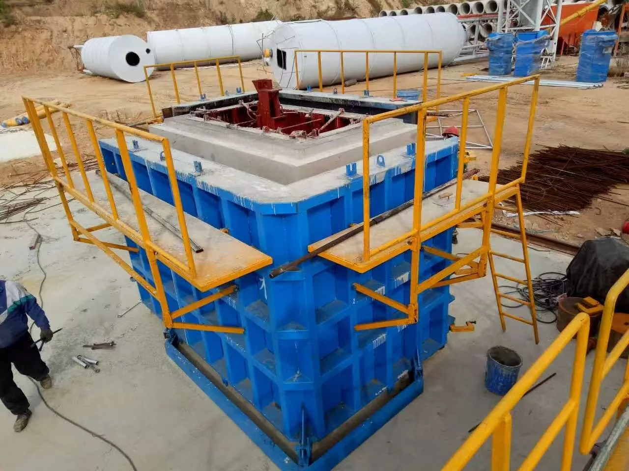 Segmental Box Gallery Casting System - Heliyuan Machinery